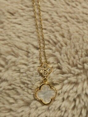 18k Gold Filled Mother of Pearl Clover Pendant Necklace